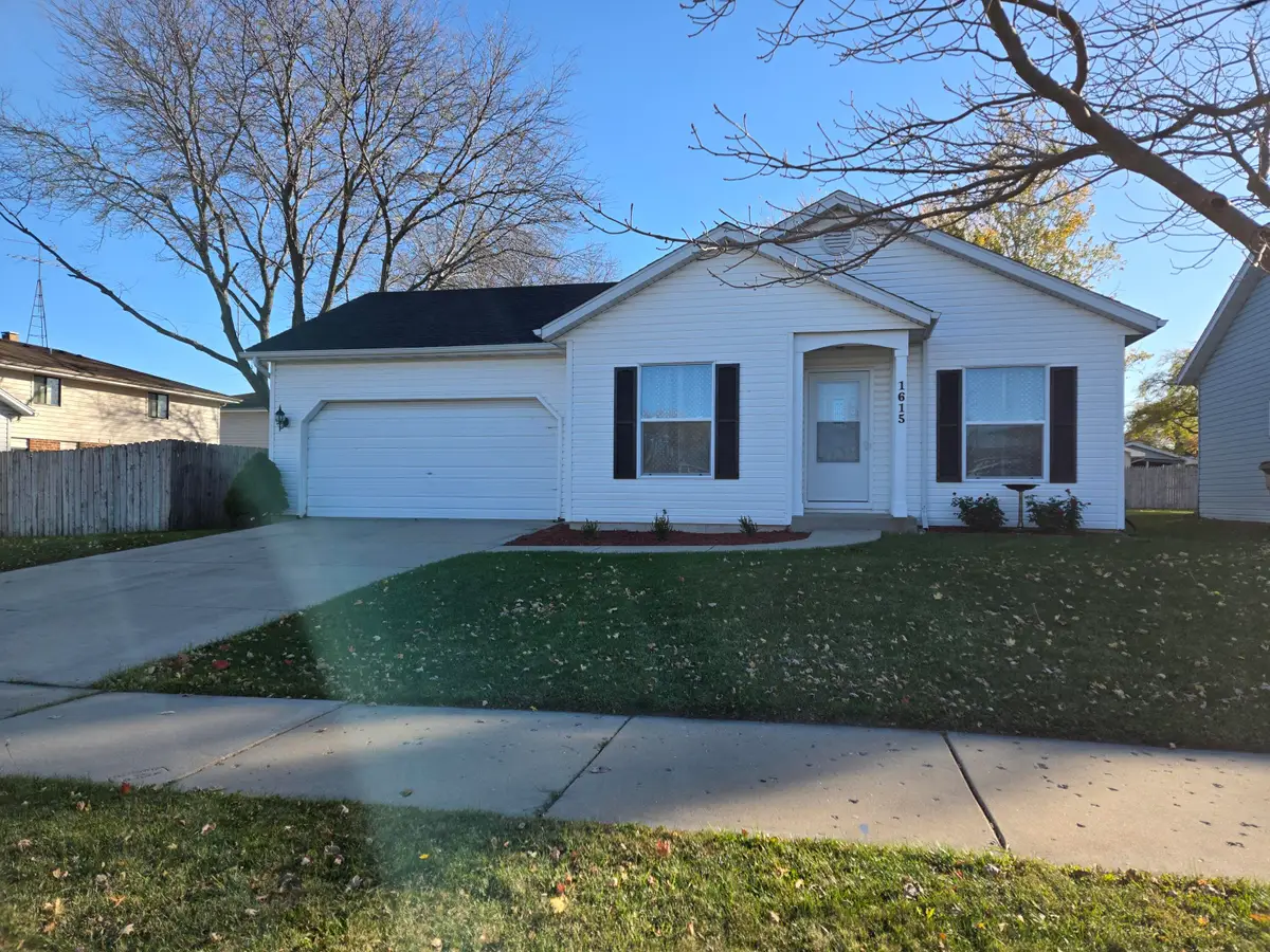 1615 15th St, Kenosha, WI 53140 - Image #1