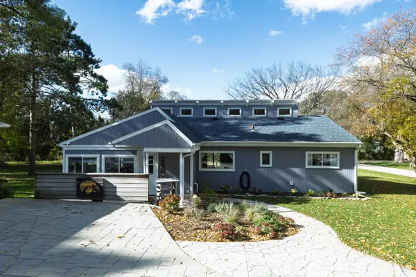 W7555 Ethelyn Dr, Richmond, WI 53115