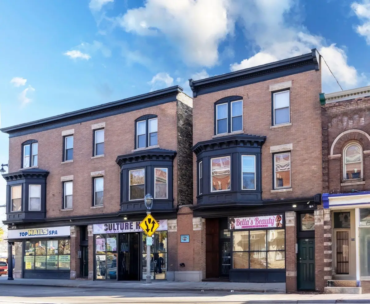 958 N 27th St, Milwaukee, WI 53208 - Image #1