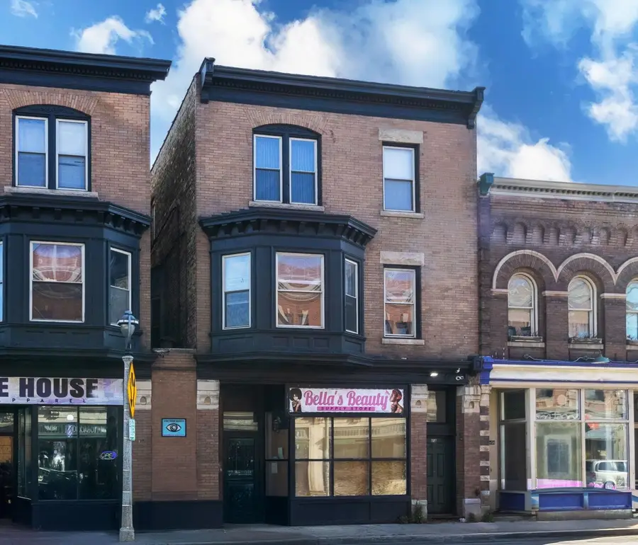 958 N 27th St, Milwaukee, WI 53208 - Image #2