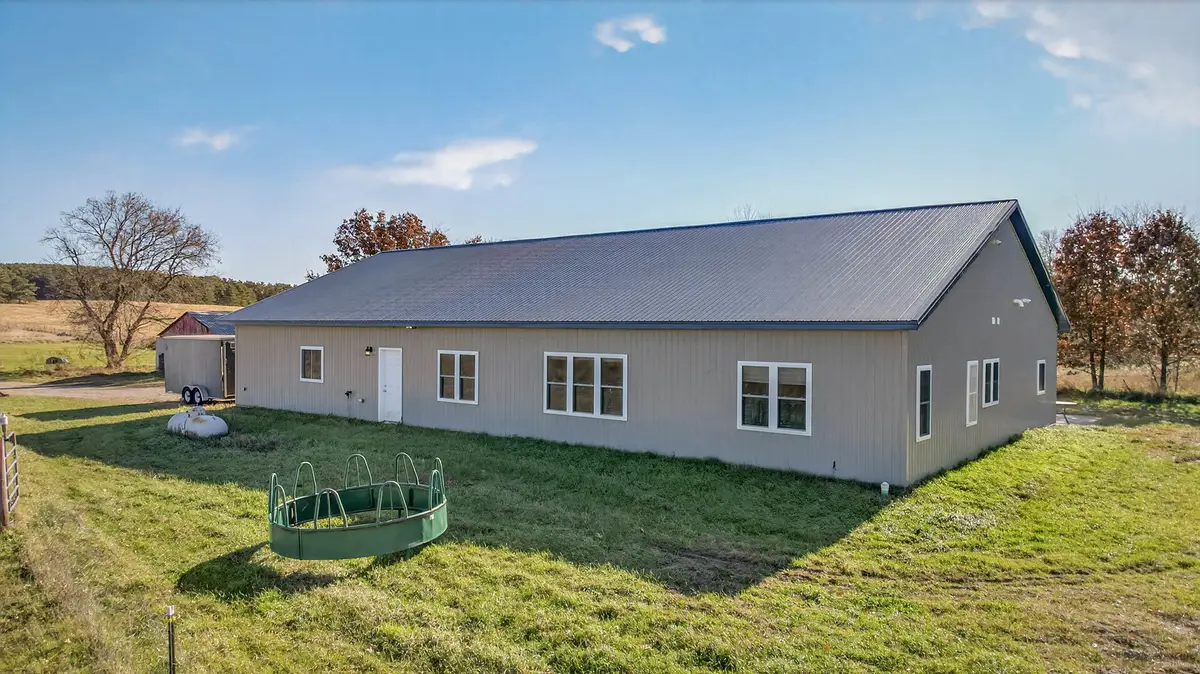 W12499 W Alma Rd, Hixton Town, WI 54611 - Image #1