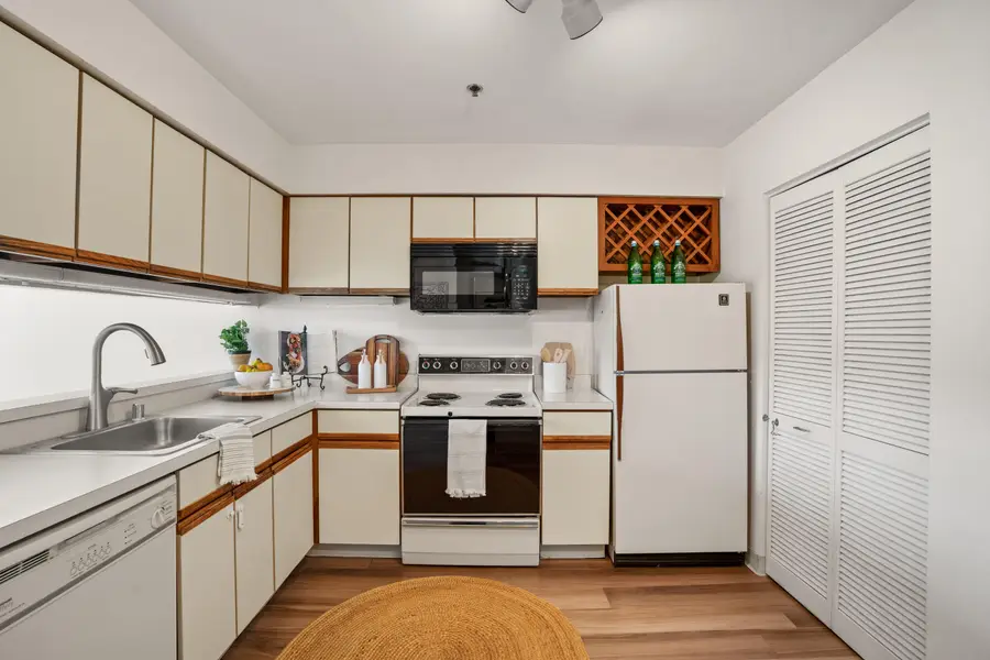 234 N Broadway, Milwaukee, WI 53202 - Image #3