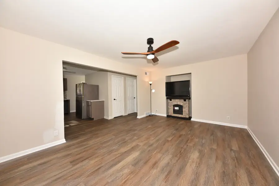 8271 N 106th St, Milwaukee, WI 53224 - Image #2