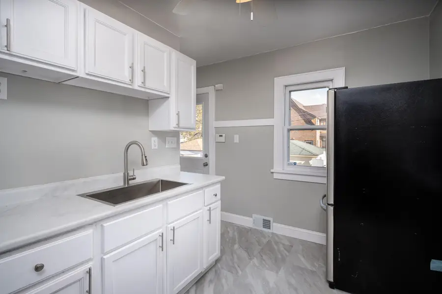 2240 S 78th St, West Allis, WI 53219 - Image #3