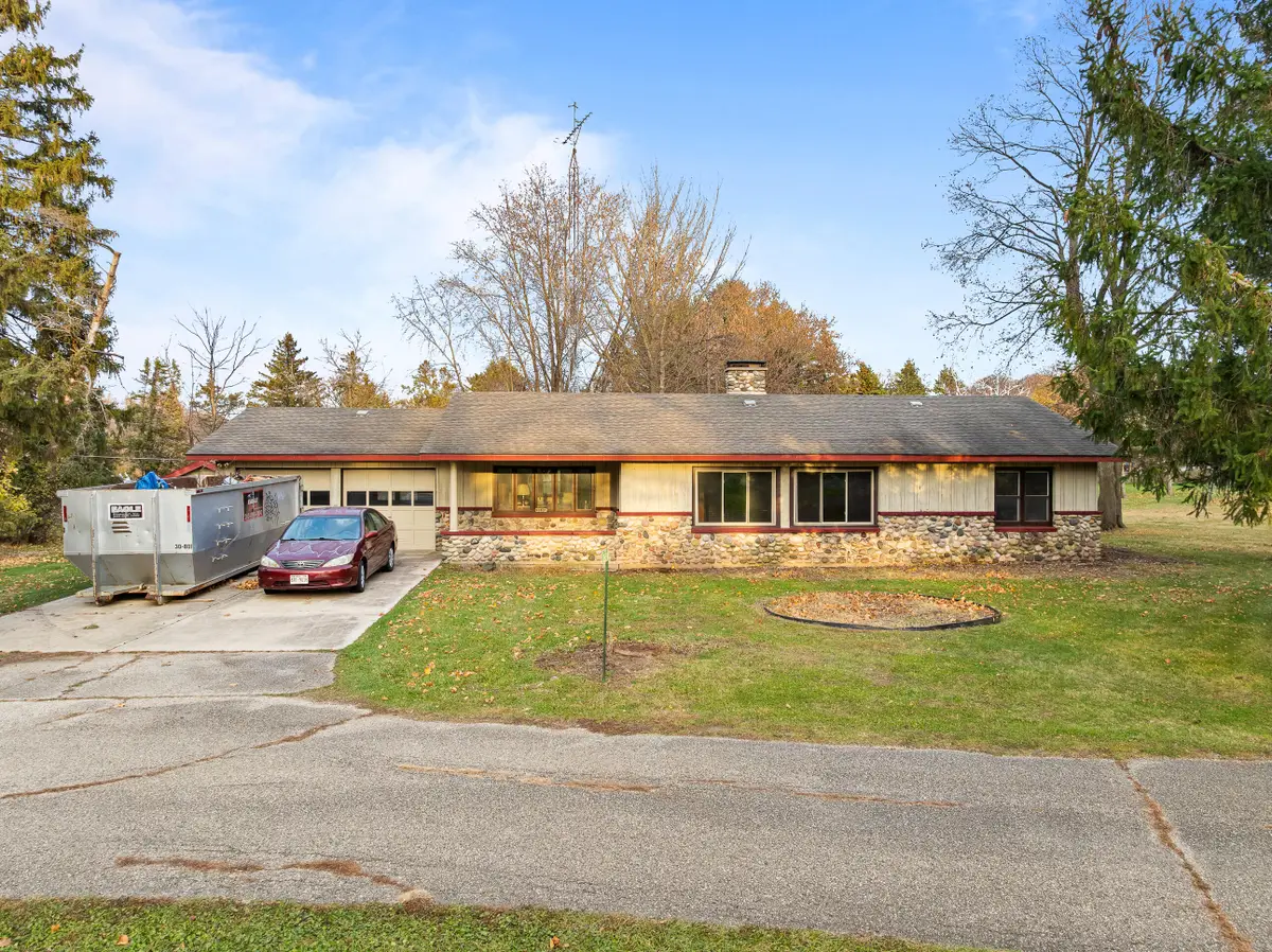 N1630 Hilltop Dr, Linn, WI 53147 - Image #1