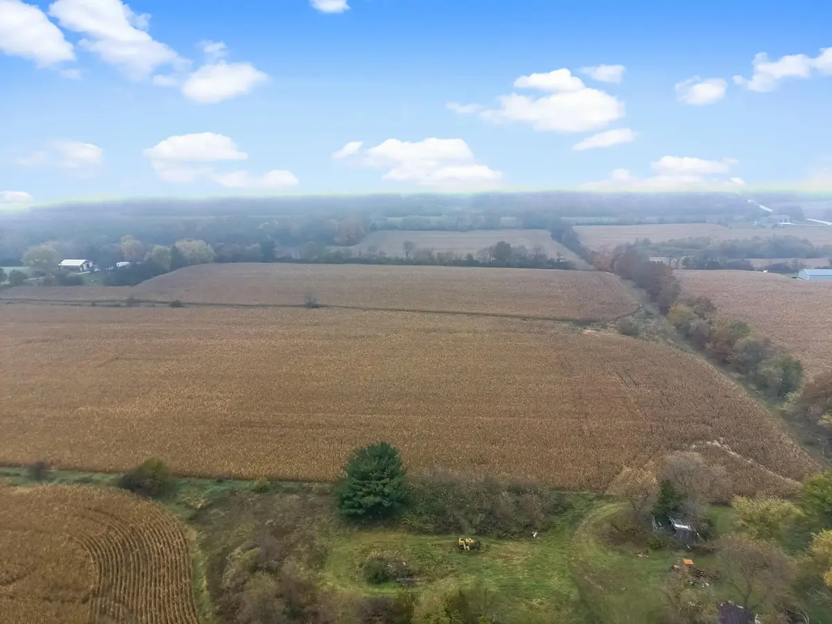 N6291 Sunset Rd, Concord, WI 53178 - Image #1