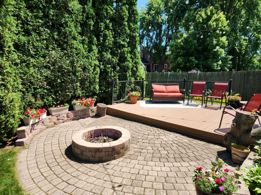 1522 N Francis St, Port Washington, WI 53074 - Image #2