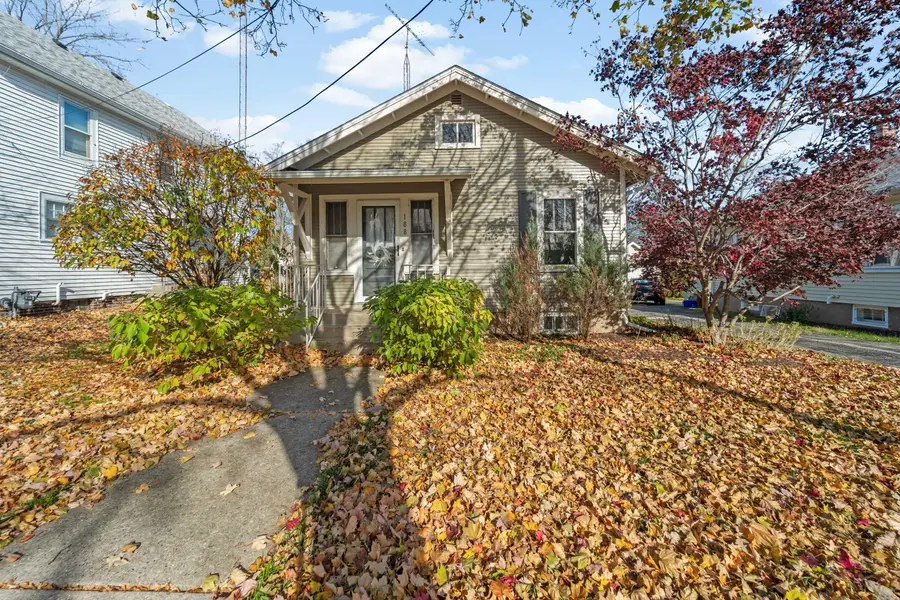 188 W Highland Ave, Burlington, WI 53105 - Image #2