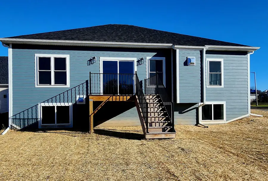 11532 W Tess Creek St, Franklin, WI 53132 - Image #2