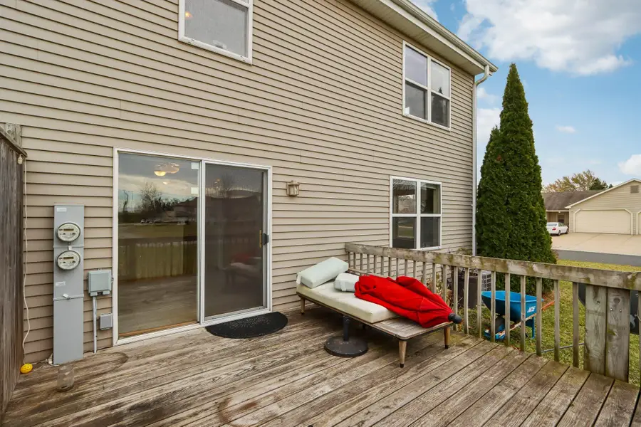 N7735 Maple Ridge Rd, Ixonia Town, WI 53066 - Image #3