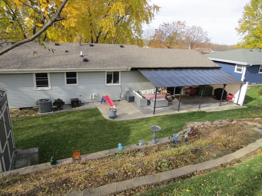 1509 Hillside Ln, Watertown, WI 53098 - Image #2