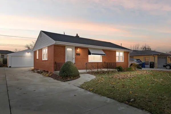 1911 Polaris Ave, Racine, WI 53404