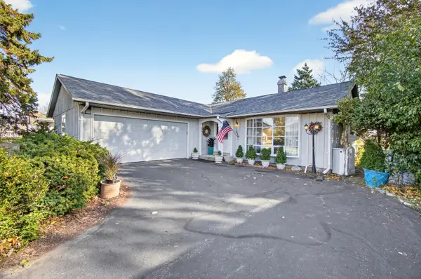 1639 C.a. Becker Dr, Racine, WI 53406