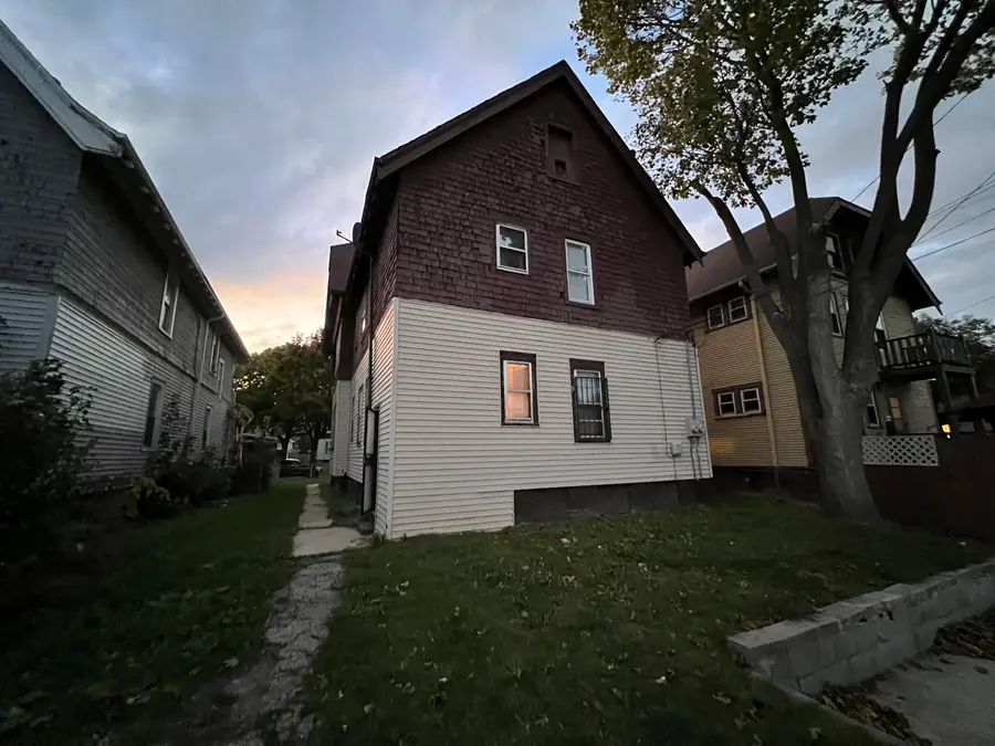 2770 N 39th St, Milwaukee, WI 53210 - Image #2