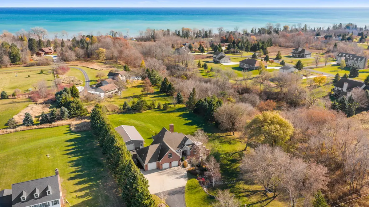 7182 Sauk Trail Rd, Belgium Town, WI 53013 - Image #1