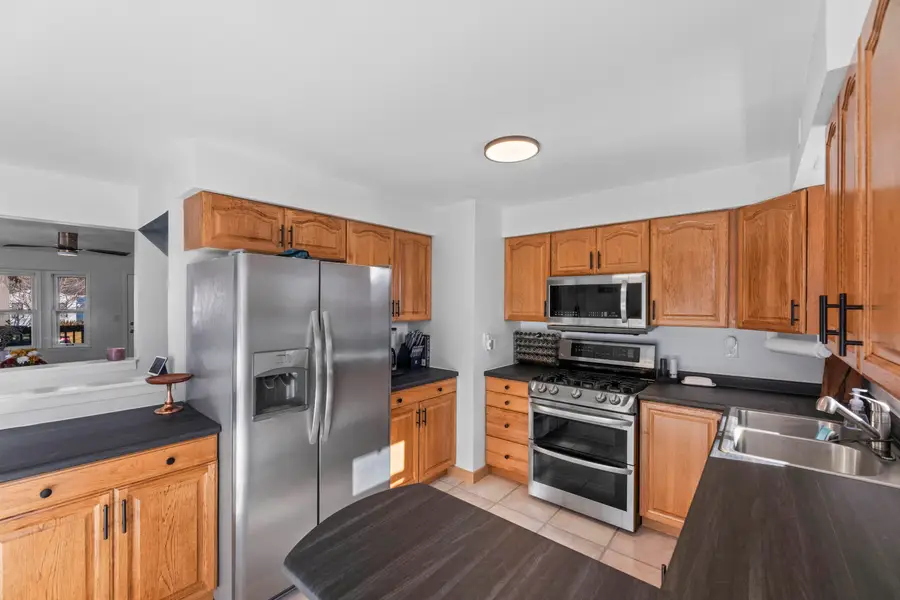 341 W 4th St, Oconomowoc, WI 53066 - Image #3