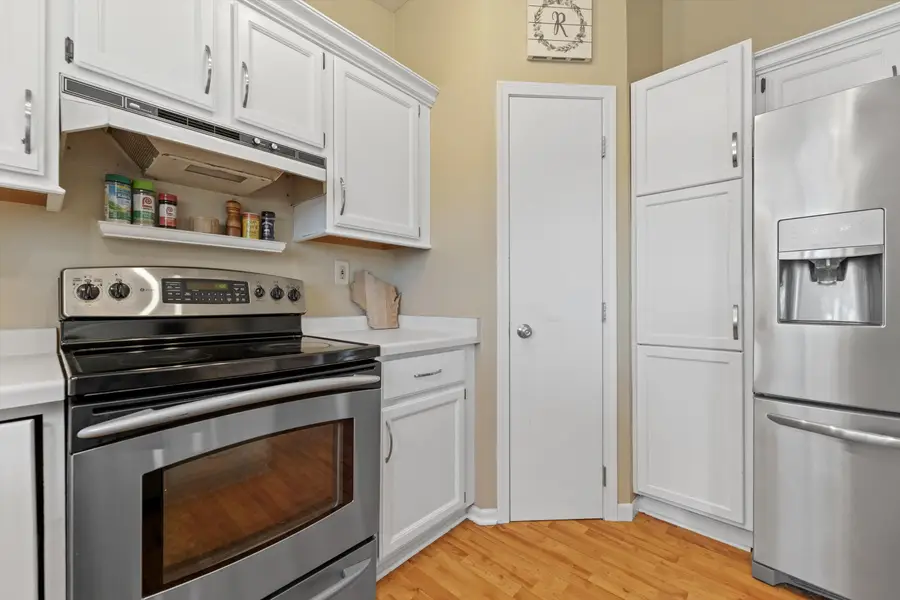 2426 Brentwood Dr, Waukesha, WI 53188 - Image #3