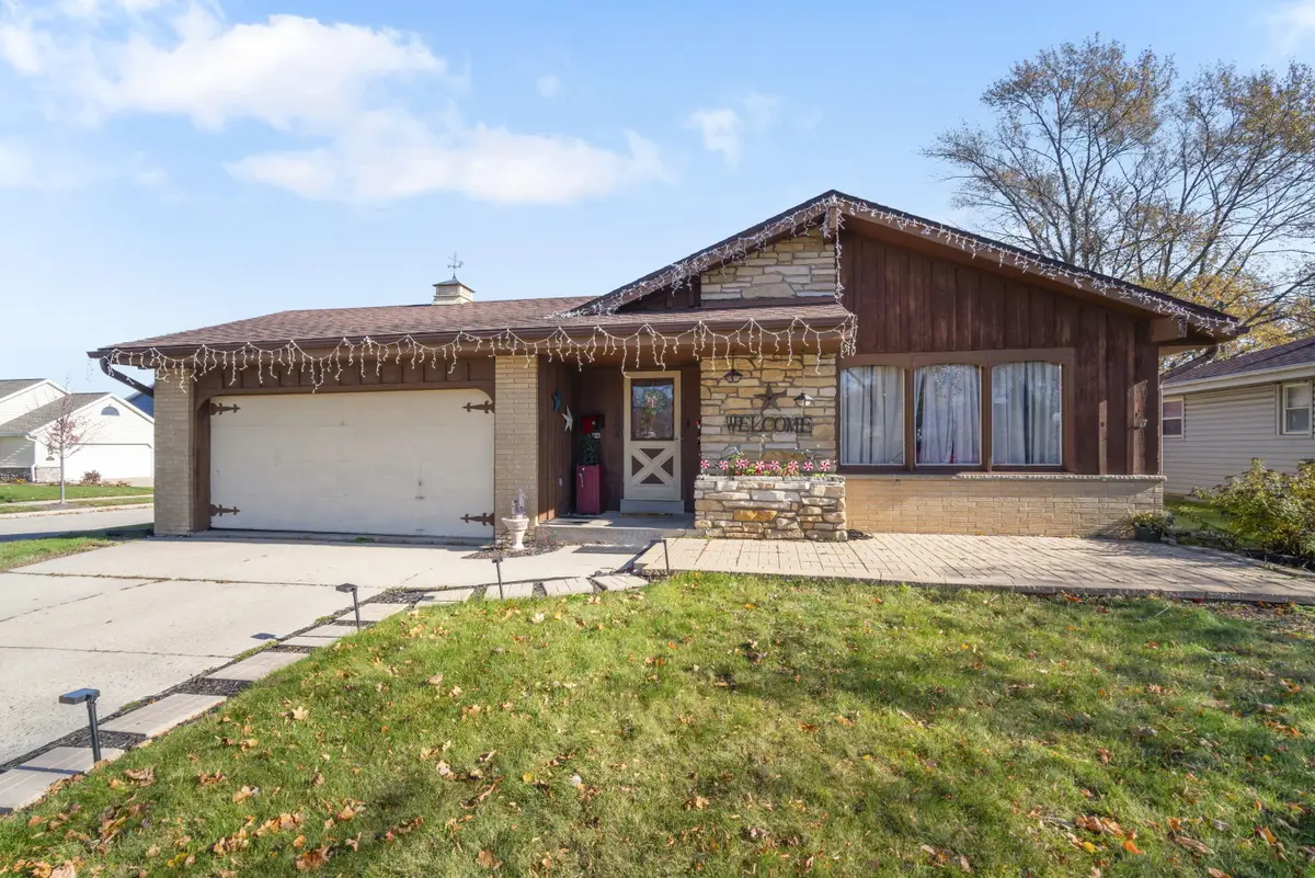 5954 S Indiana Ave, Cudahy, WI 53110 - Image #1