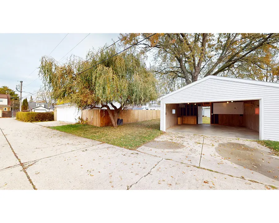 2326 S 15th St, Sheboygan, WI 53081 - Image #3