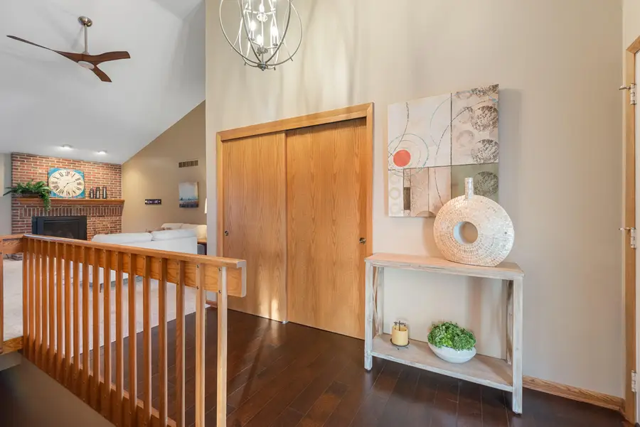 130 Harrogate Dr, Waukesha, WI 53188 - Image #3