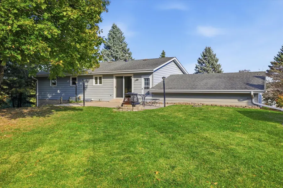 6837 Reuter Ln, Barton, WI 53090 - Image #3