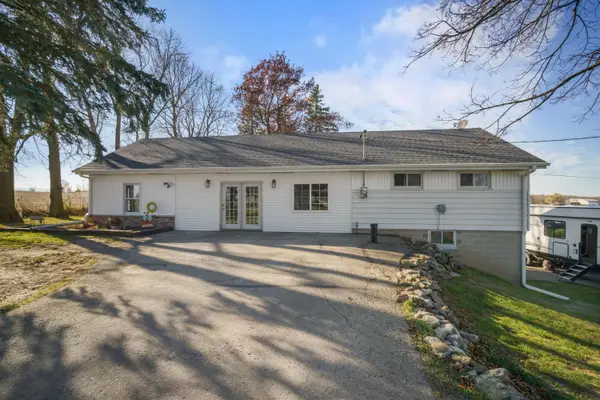 N1206 Katzenburg Dr, Ashford, WI 53010