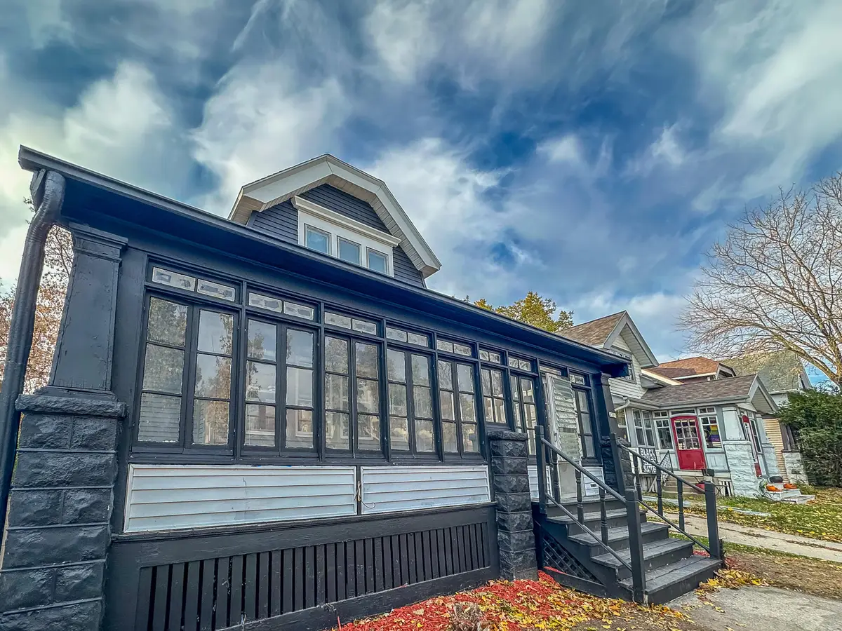 1331 N 44th St, Milwaukee, WI 53208 - Image #1