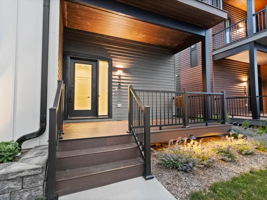 4192 E Lake Vista Blvd, Oak Creek, WI 53154 - Image #3