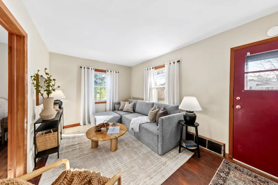 11510 W Wisconsin Ave, Wauwatosa, WI 53226 - Image #3