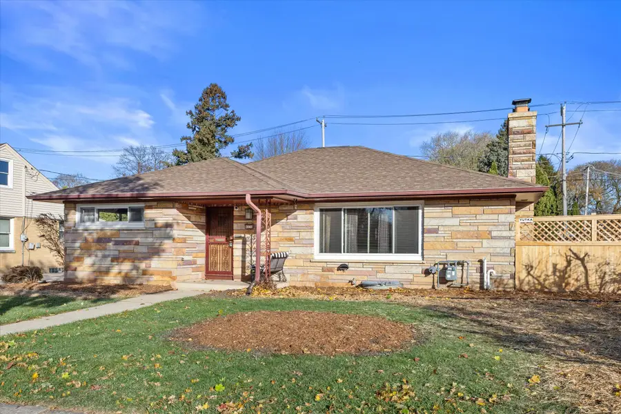 9230 W Center St, Milwaukee, WI 53222 - Image #2