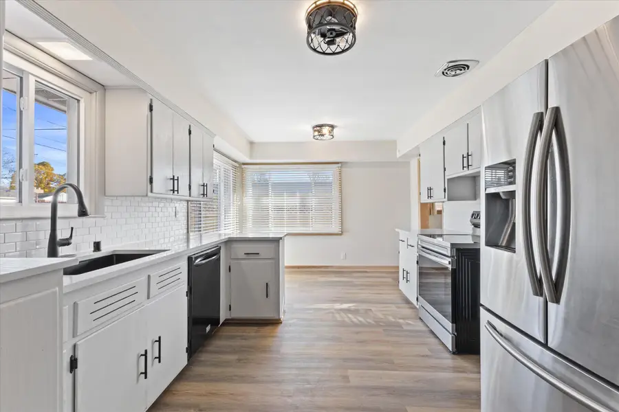 9230 W Center St, Milwaukee, WI 53222 - Image #3