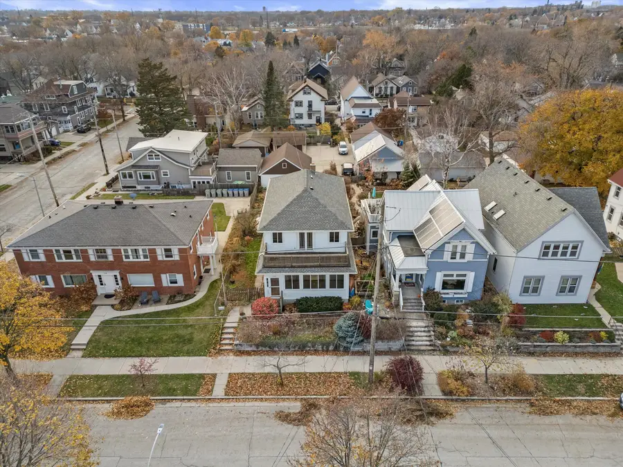 2739 S Shore Dr, Milwaukee, WI 53207 - Image #3