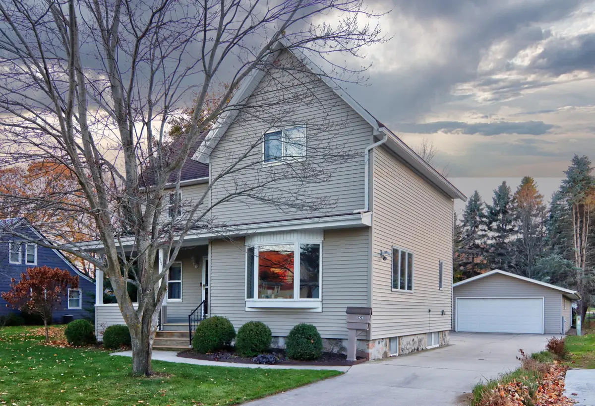 431 Schwartz St, Plymouth, WI 53073 - Image #1