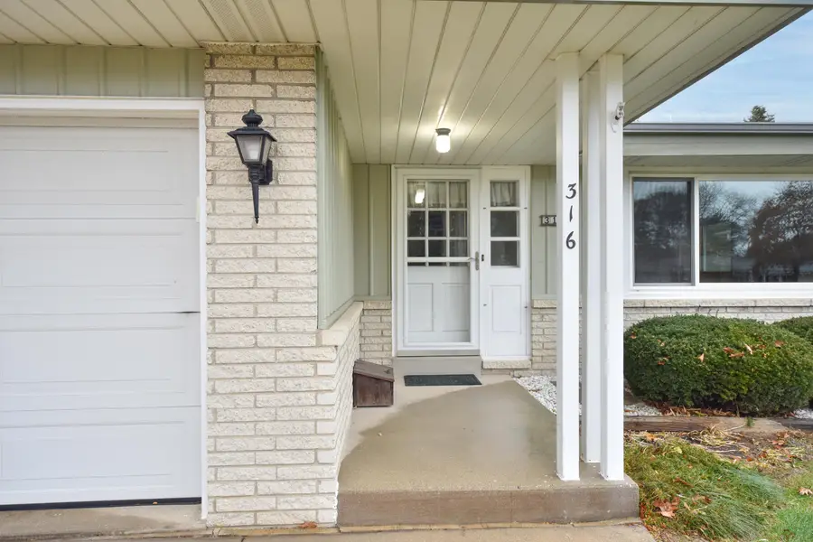 316 Parkway Dr, South Milwaukee, WI 53172 - Image #3