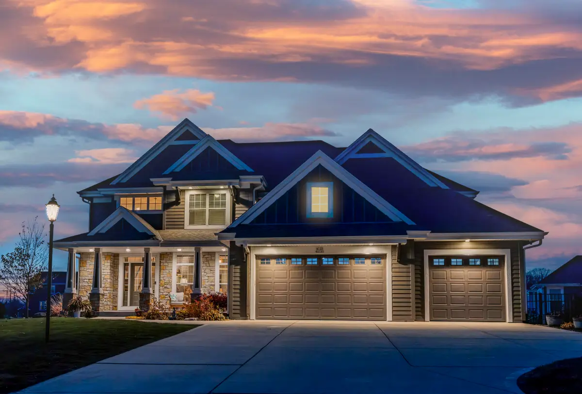 W137N6161 Weyer Farm Ct, Menomonee Falls, WI 53051 - Image #1