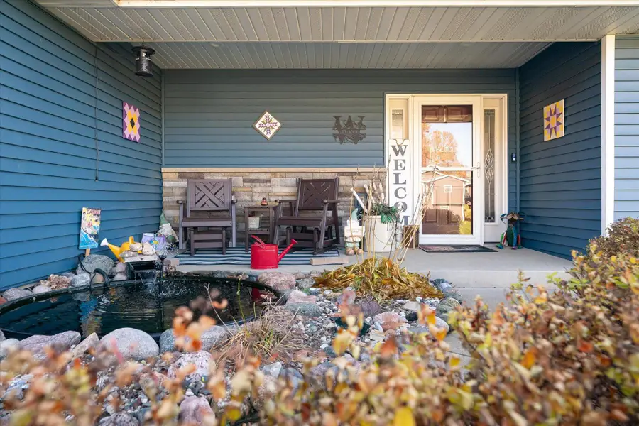 W7579 Castle Heights Dr, Holland, WI 54636 - Image #2