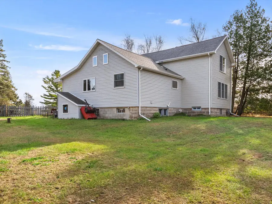 6704 Viceroy Rd, Two Rivers, WI 54241 - Image #3