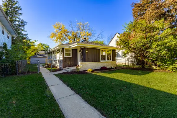 5709 N 93rd St, Milwaukee, WI 53225