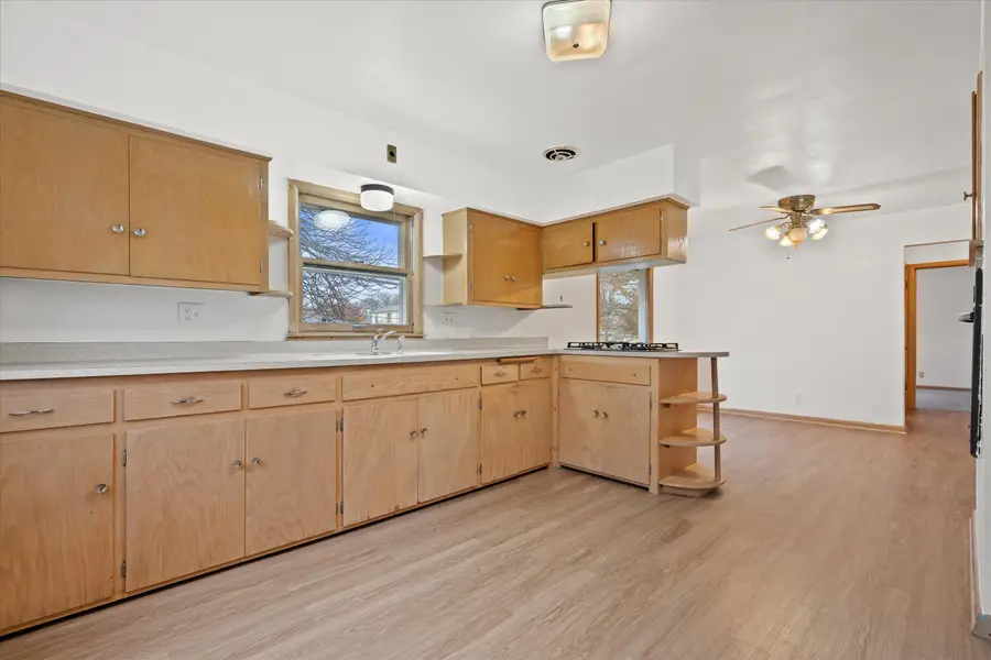 4265 S 22nd St, Milwaukee, WI 53221 - Image #2