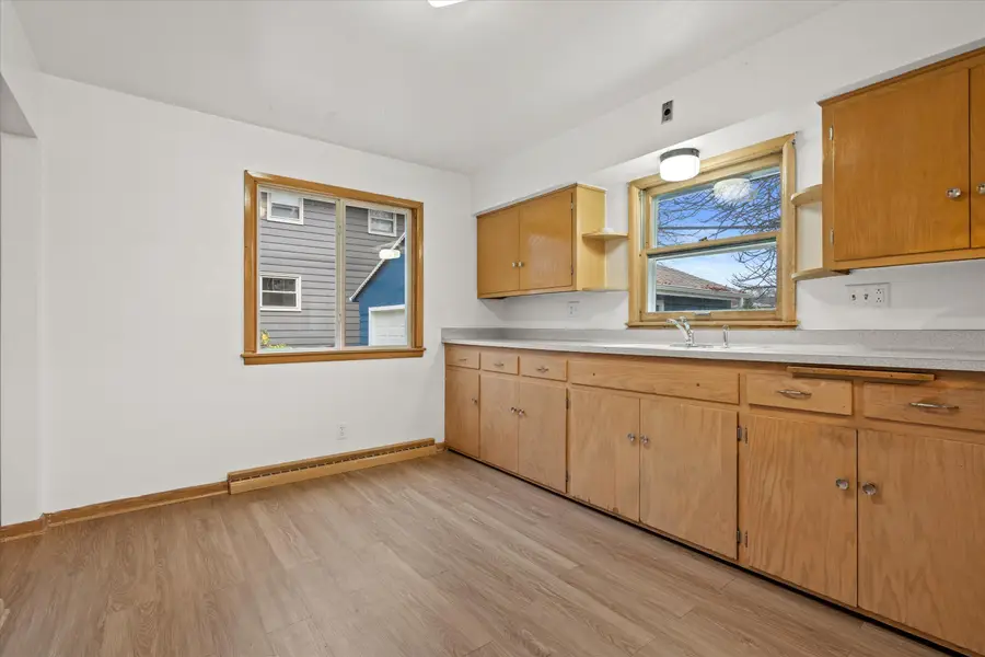 4265 S 22nd St, Milwaukee, WI 53221 - Image #3