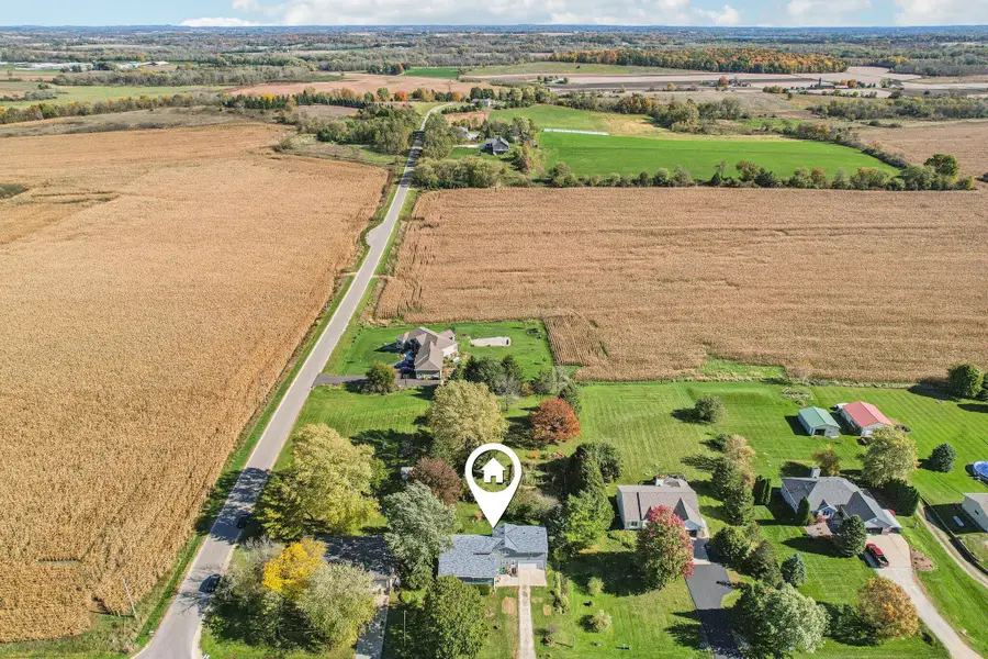 N8688 North Rd, Ixonia, WI 53036 - Image #3