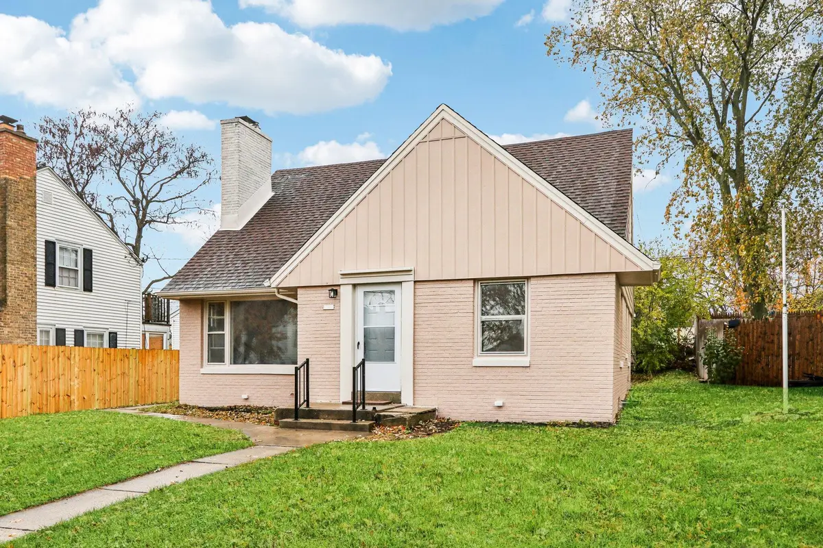 3347 S 47th St, Greenfield, WI 53219 - Image #1