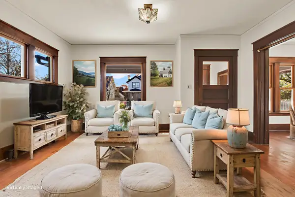 426 Park Ave, Sheboygan, WI 53081