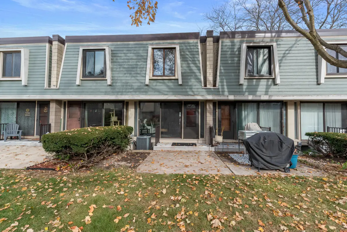 3333 5th Ave, South Milwaukee, WI 53172 - Image #1