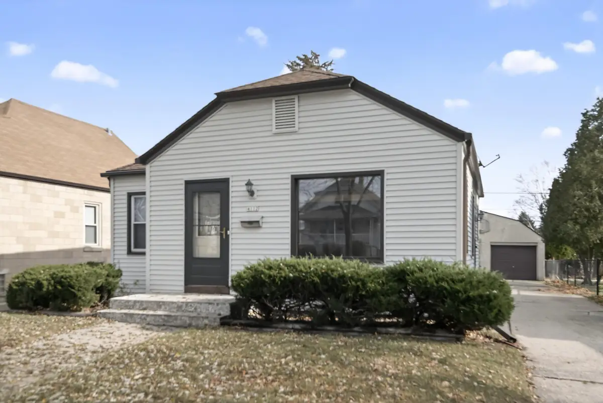4112 S Burrell St, Milwaukee, WI 53207 - Image #1