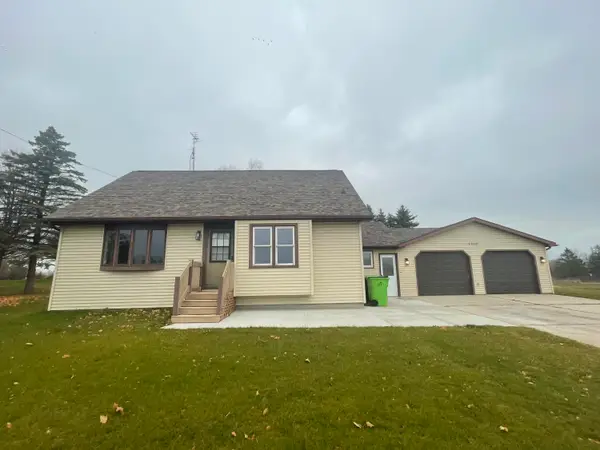 1520 North Ave, Cleveland, WI 53015