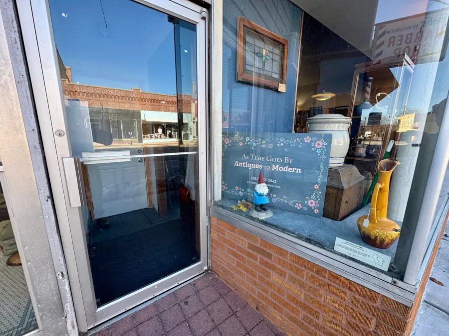 3213 Washington Ave, Racine, WI 53405 - Image #3