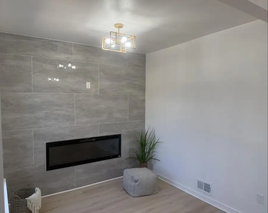 3236 N 40th St, Milwaukee, WI 53216 - Image #2