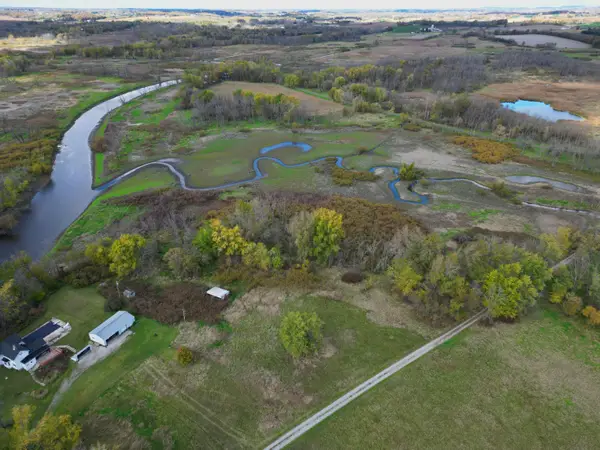 W2951 Monroe Rd, Lebanon, WI 53066