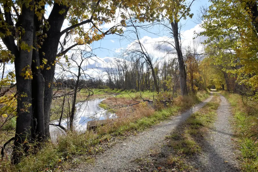 W2951 Monroe Rd, Lebanon Town, WI 53066 - Image #2